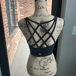 Buffbunny Revolution sports bra